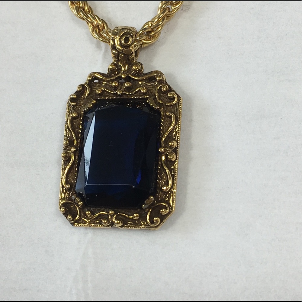 Irish necklace by TARA Gold tone large blue stone - Picture 3 of 8